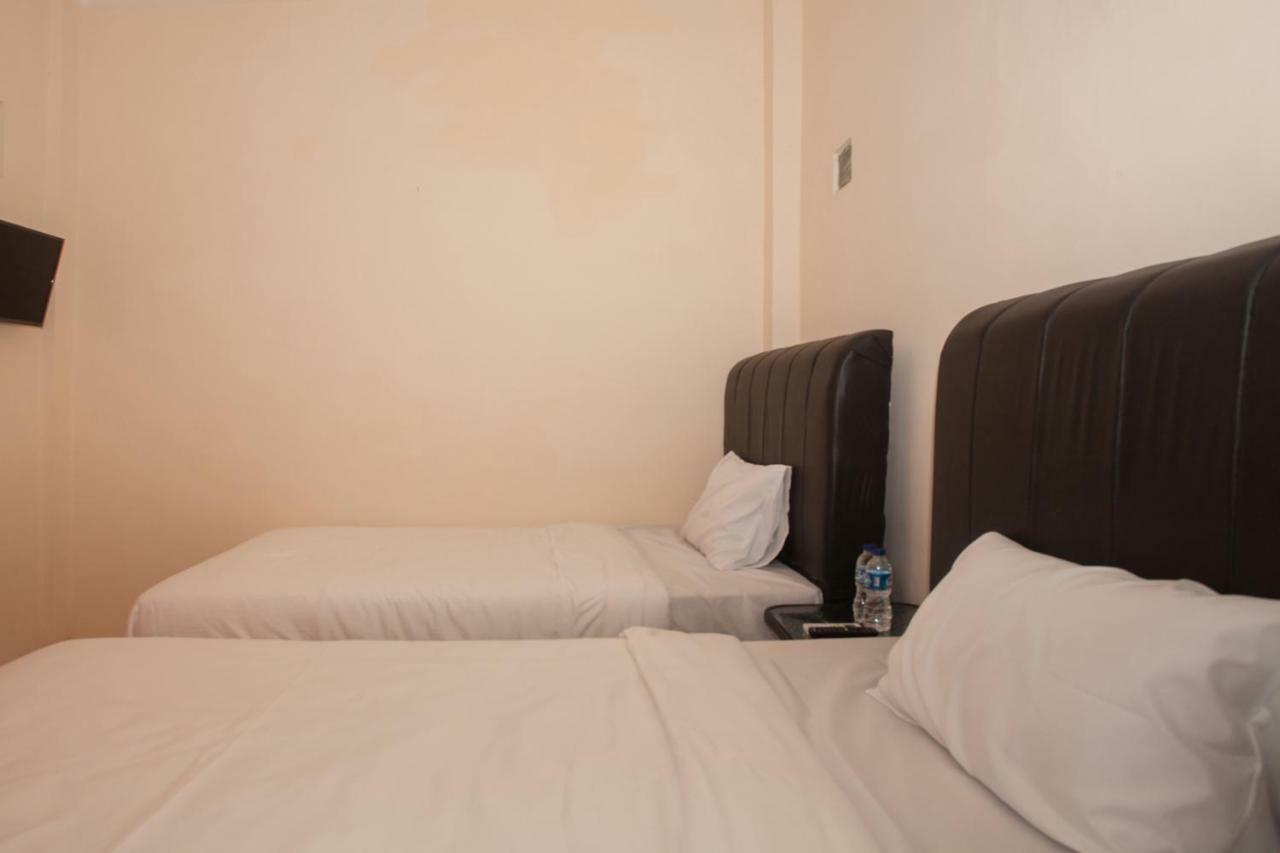 Oyo 1752 Hotel Wisata Kisaran Zewnętrze zdjęcie